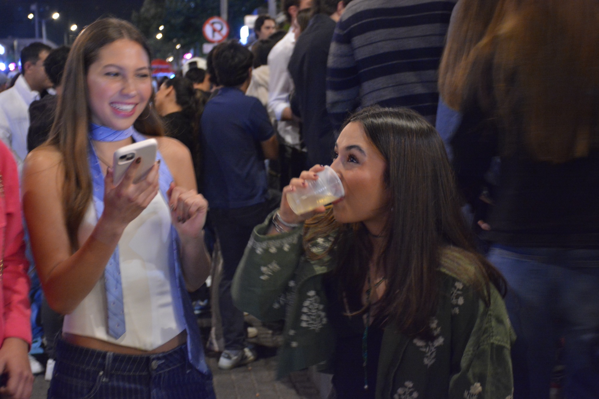 Zona T — 2 amigas